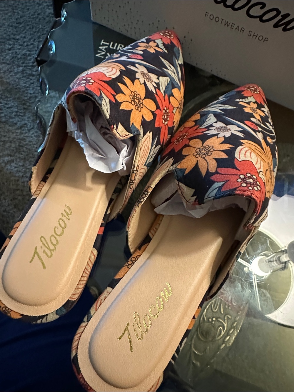 Floral Pointed-Toe Slip-On Mules in Navy and Orange - Picture 4 of 5